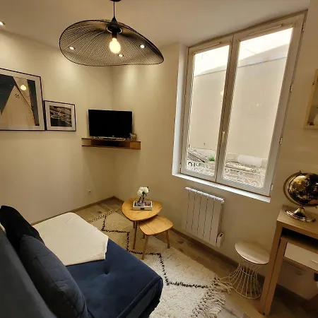 Au Coeur De La Cite Bragarde *